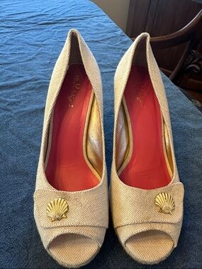 Lilly Pulitzer Beige Woven Peep-Toe Wedges with Gold Shell Accent